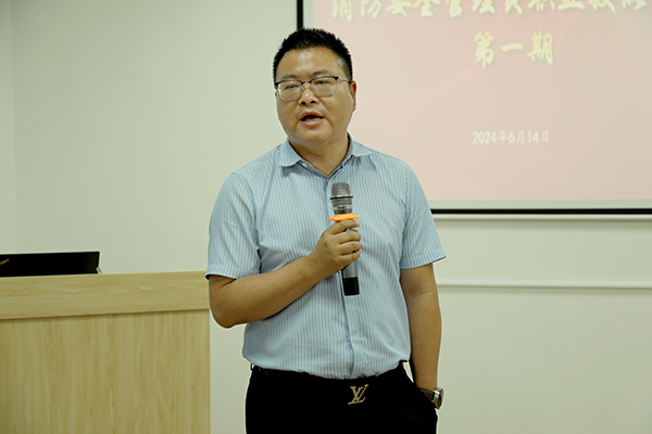 2Y2A9705.JPG